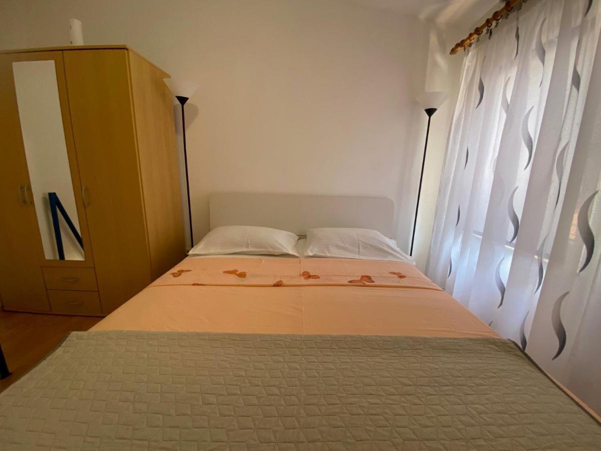 Room Omera Pula Exterior photo